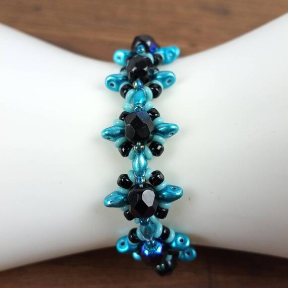 HANDMADE Teal, Aqua and Jet AB Star-crossed bracelet Unique Festival Artisan - Picture 4 of 6